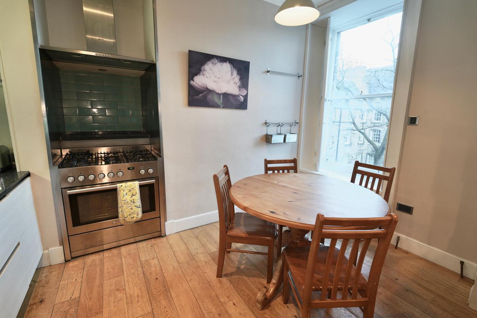 Spacious 2 Bed Apt Next To Royal Mile & Waverley EDI Kültér fotó