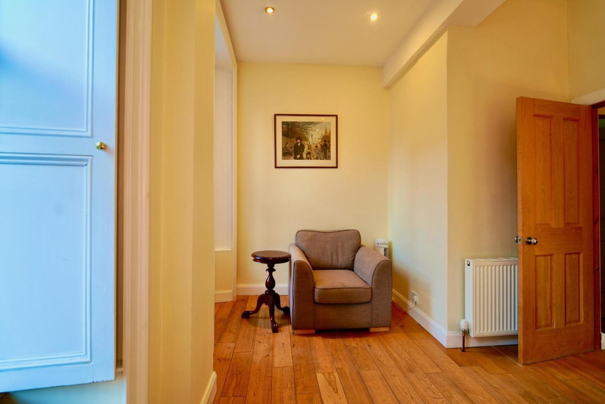 Spacious 2 Bed Apt Next To Royal Mile & Waverley EDI Kültér fotó