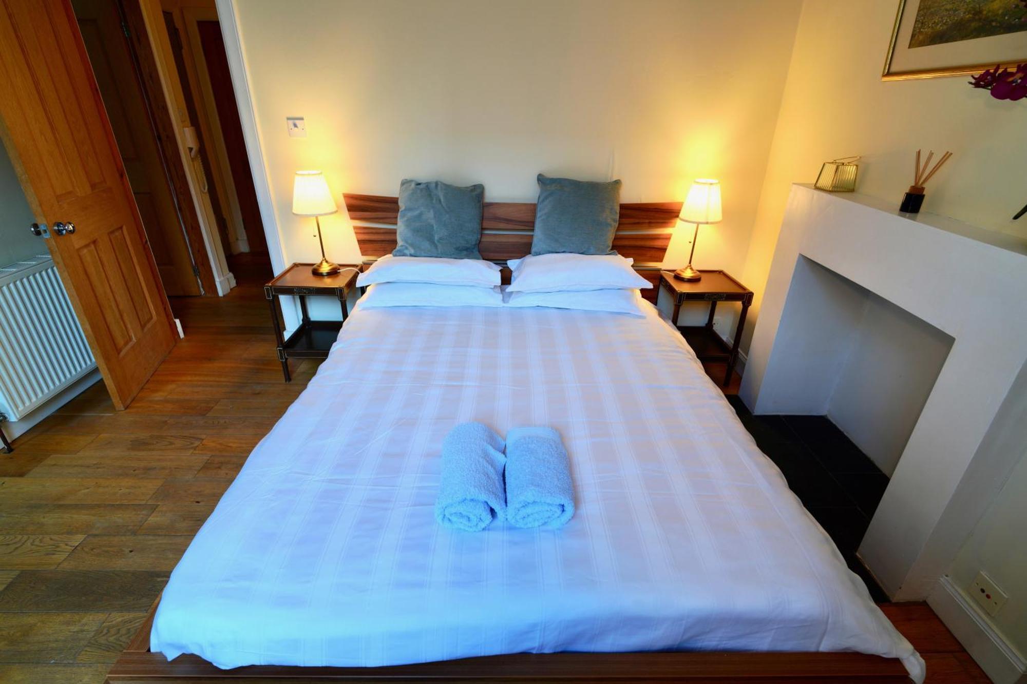 Spacious 2 Bed Apt Next To Royal Mile & Waverley EDI Kültér fotó