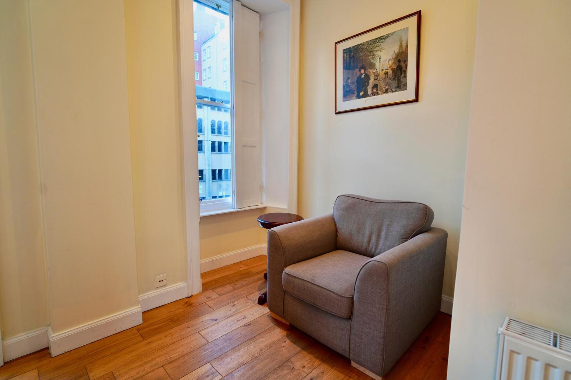 Spacious 2 Bed Apt Next To Royal Mile & Waverley EDI Kültér fotó