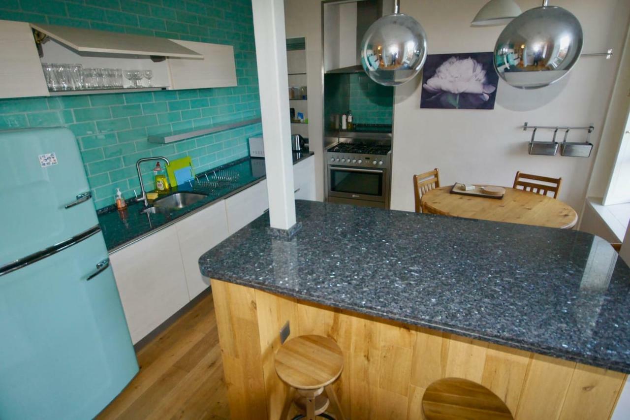 Spacious 2 Bed Apt Next To Royal Mile & Waverley EDI Kültér fotó